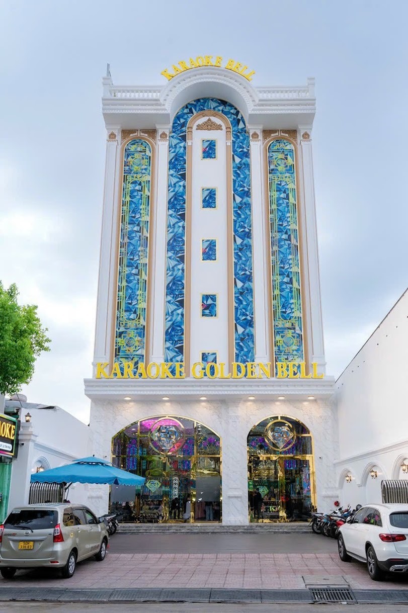 Golden Bell KTV(金钟)